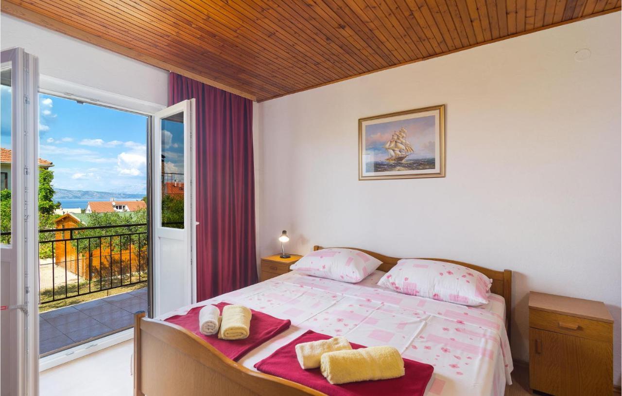 2 Bedroom Cozy In Jelsa *