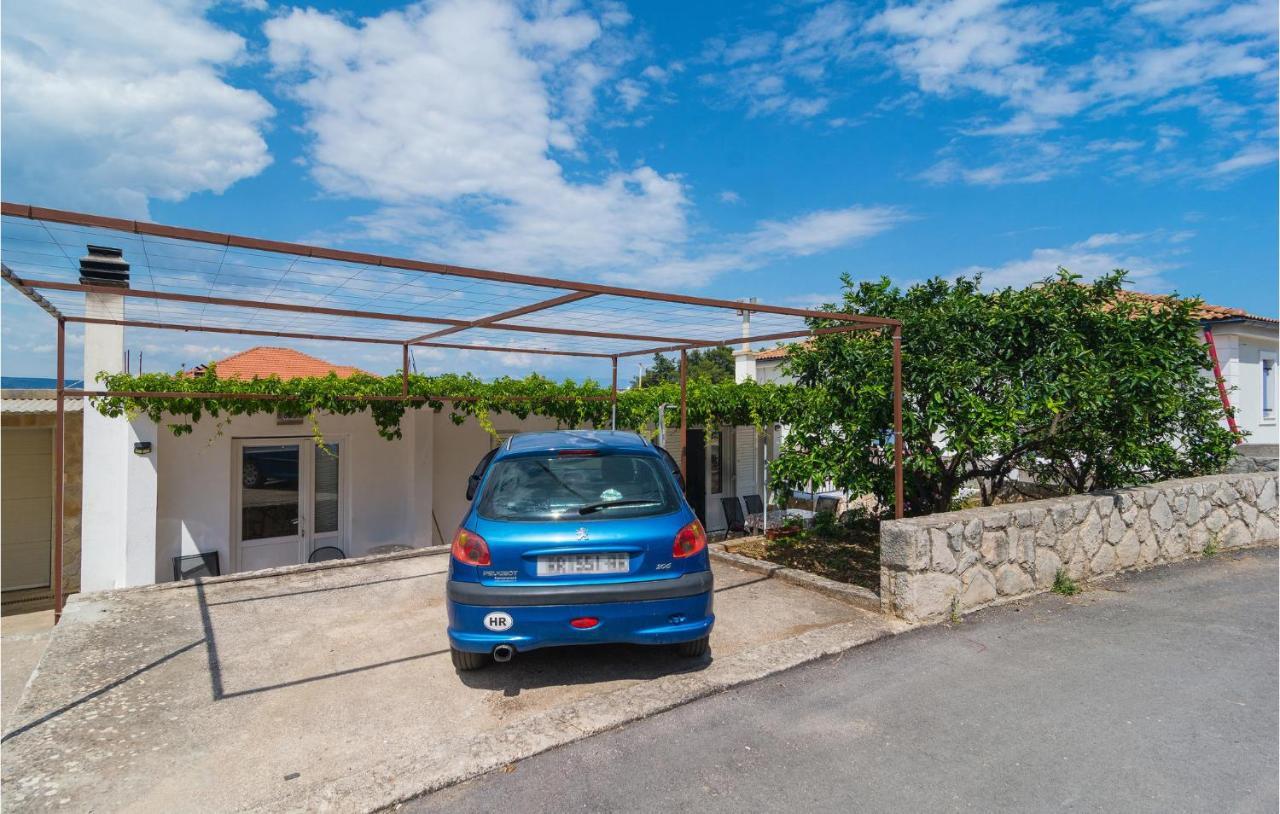 2 Bedroom Cozy In Jelsa Jelsa (Hvar)